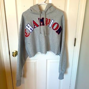 oversized cropped champion sweatshirt